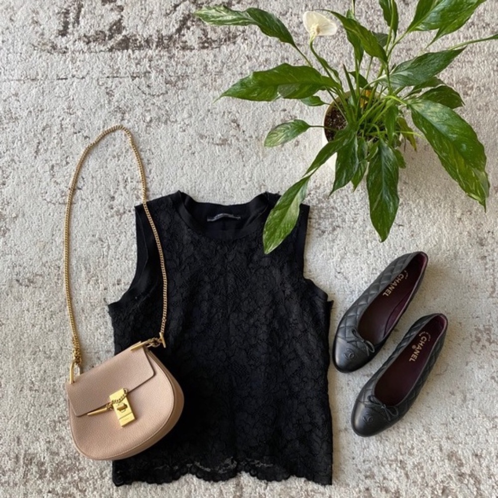 ❤️ZARA Lace Cropped Top